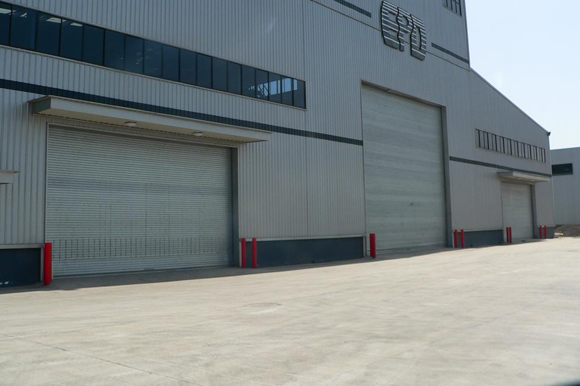 钢质抗风卷帘门